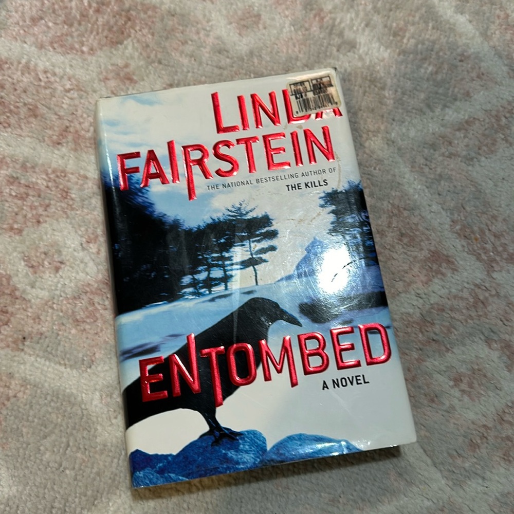 5/$25  Linda Fairstein - Entombed